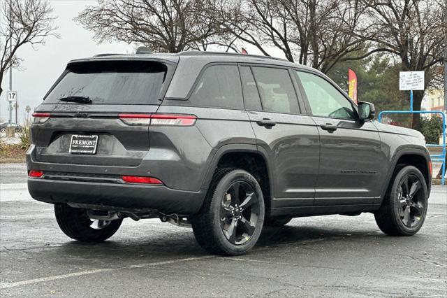 new 2025 Jeep Grand Cherokee car, priced at $41,675