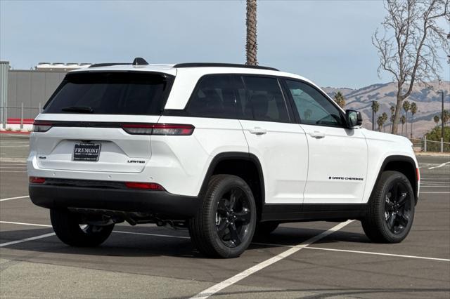 new 2025 Jeep Grand Cherokee car, priced at $48,365