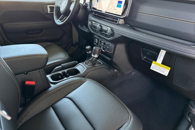 new 2025 Jeep Gladiator car, priced at $45,900