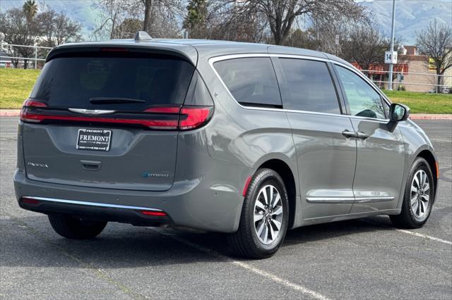 used 2022 Chrysler Pacifica Hybrid car, priced at $30,688