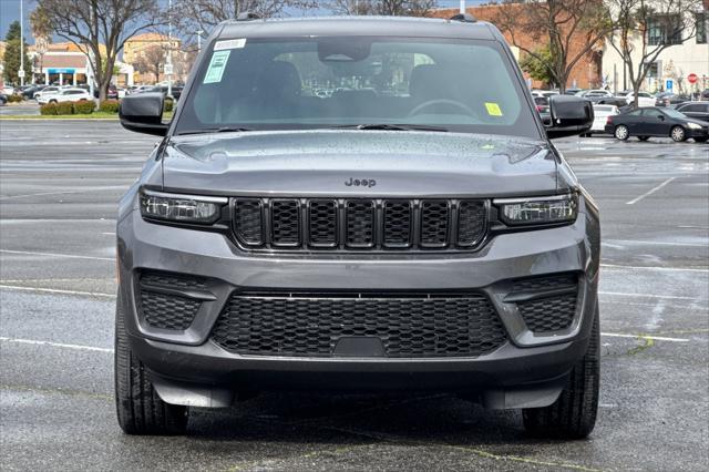 new 2025 Jeep Grand Cherokee car, priced at $42,675