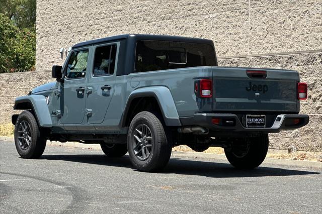 new 2024 Jeep Gladiator car, priced at $38,845