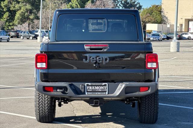 new 2025 Jeep Gladiator car, priced at $42,235