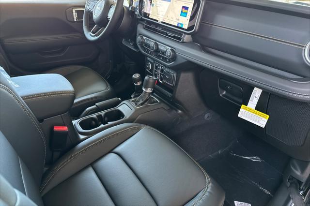 new 2025 Jeep Gladiator car, priced at $45,900