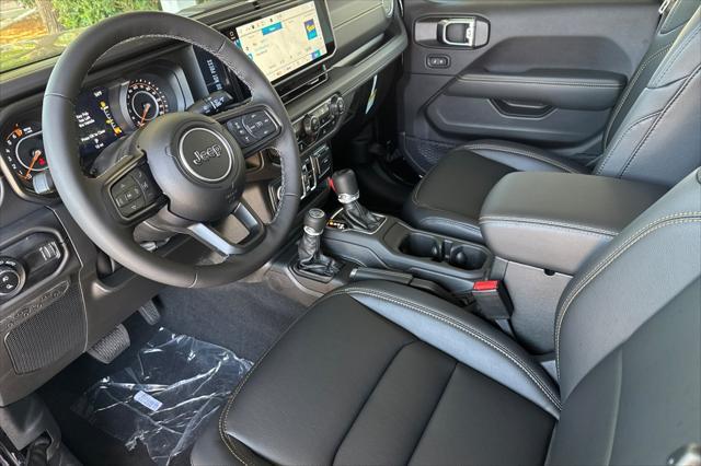 new 2025 Jeep Gladiator car, priced at $45,900