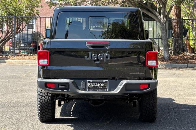 new 2025 Jeep Gladiator car, priced at $45,900
