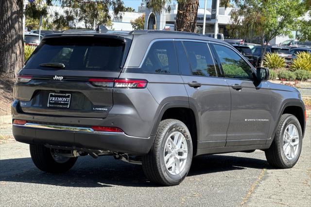 new 2025 Jeep Grand Cherokee car, priced at $39,977