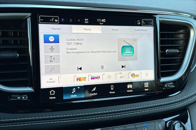 new 2025 Chrysler Pacifica car, priced at $41,947