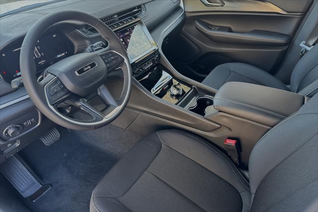 new 2025 Jeep Grand Cherokee car, priced at $37,263