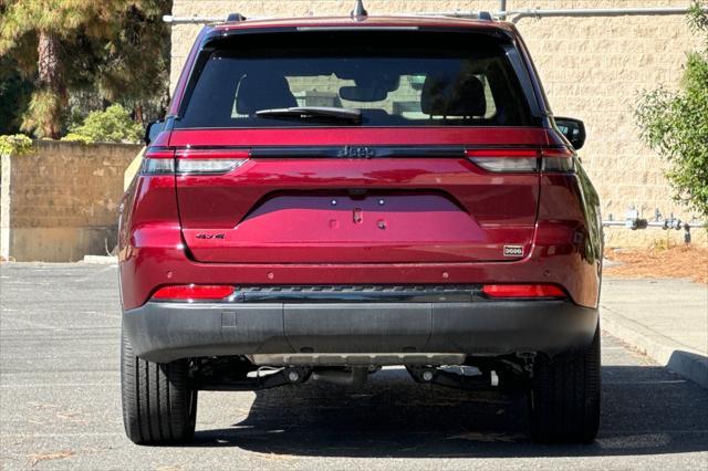 new 2023 Jeep Grand Cherokee car, priced at $47,565