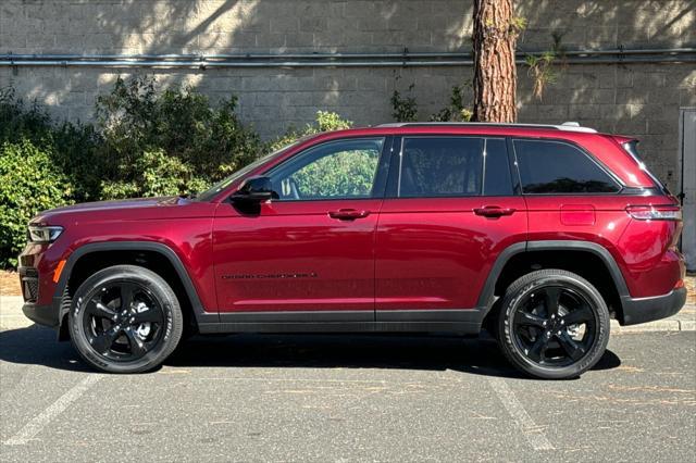 new 2023 Jeep Grand Cherokee car, priced at $47,565