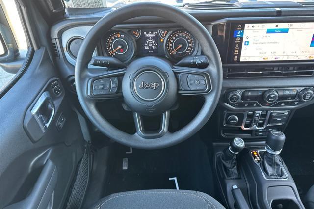 new 2025 Jeep Gladiator car, priced at $43,735