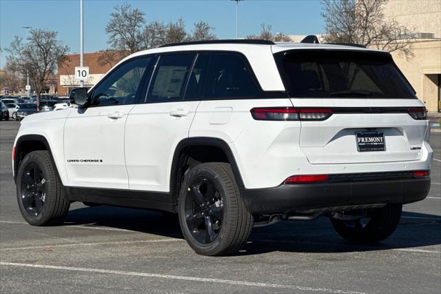 new 2025 Jeep Grand Cherokee car, priced at $41,425