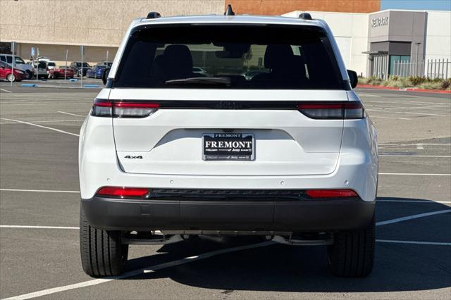 new 2025 Jeep Grand Cherokee car, priced at $41,080