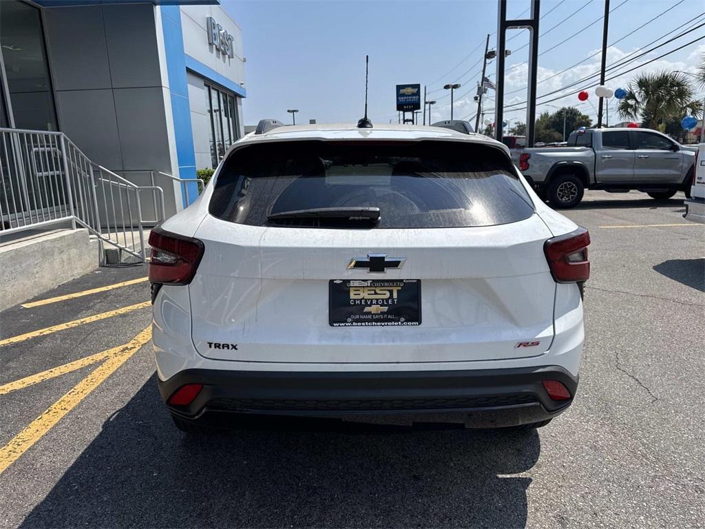 new 2025 Chevrolet Trax car, priced at $26,335