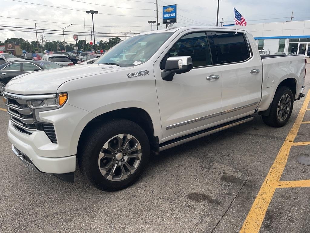 used 2024 Chevrolet Silverado 1500 car, priced at $61,995