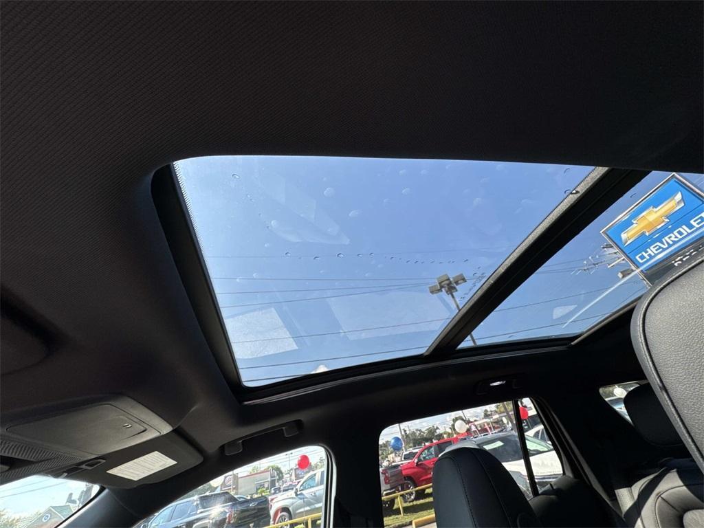 new 2026 Chevrolet Equinox car, priced at $30,280