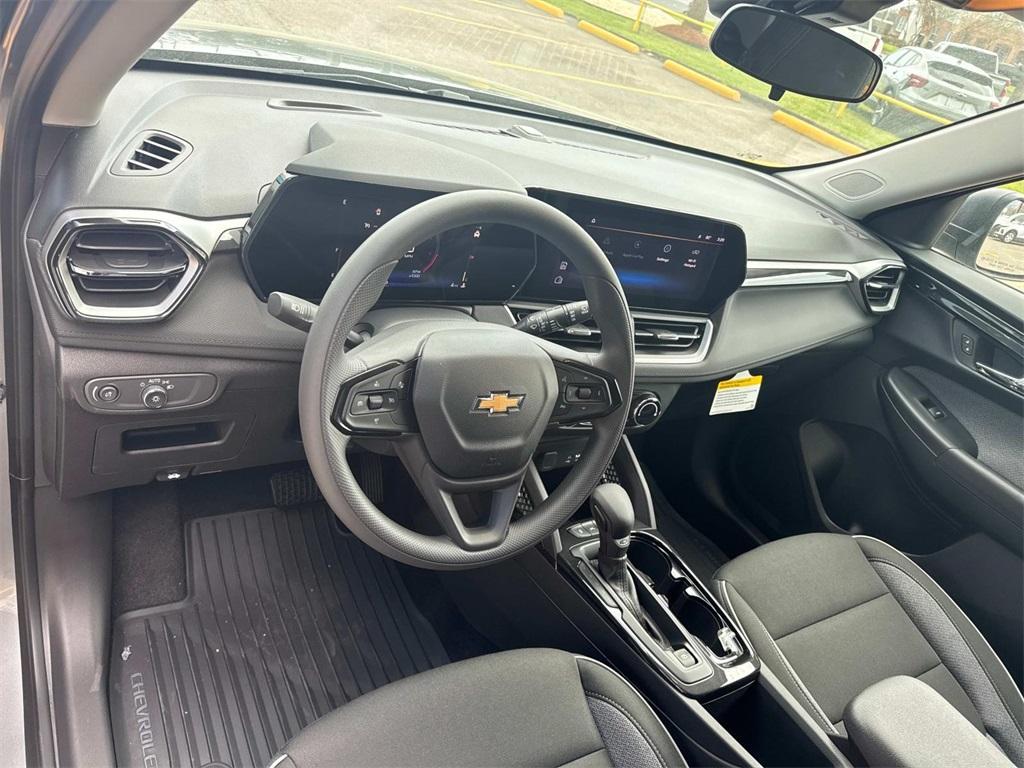 new 2025 Chevrolet TrailBlazer car, priced at $22,405