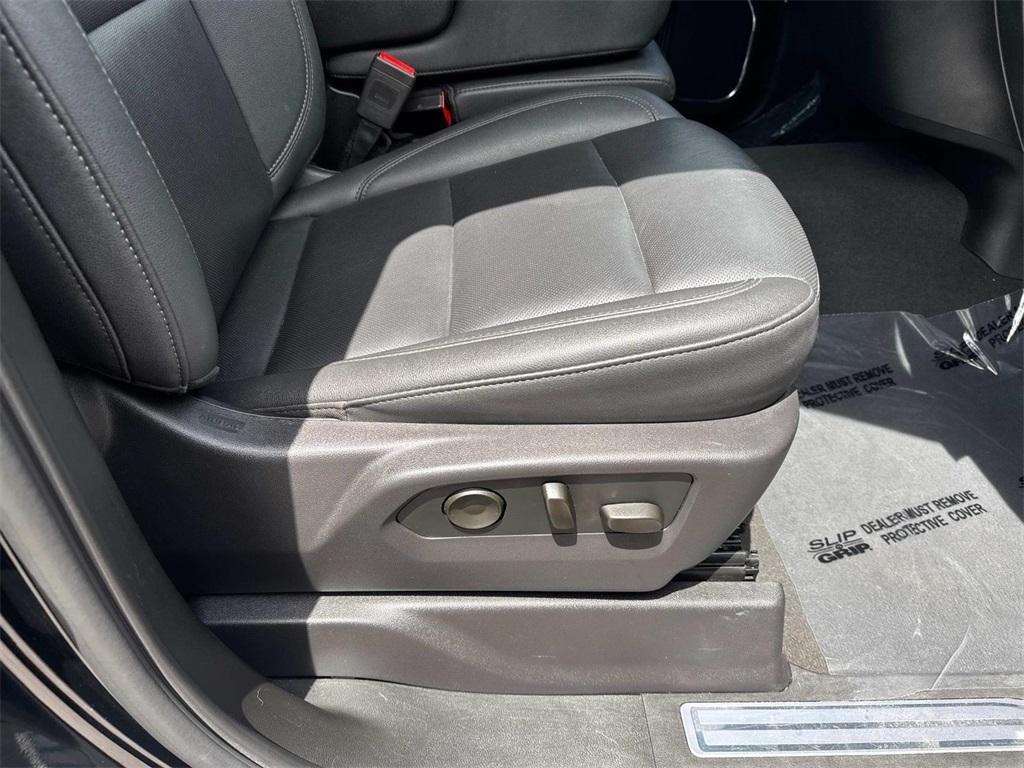 used 2024 GMC Sierra 1500 car, priced at $43,495