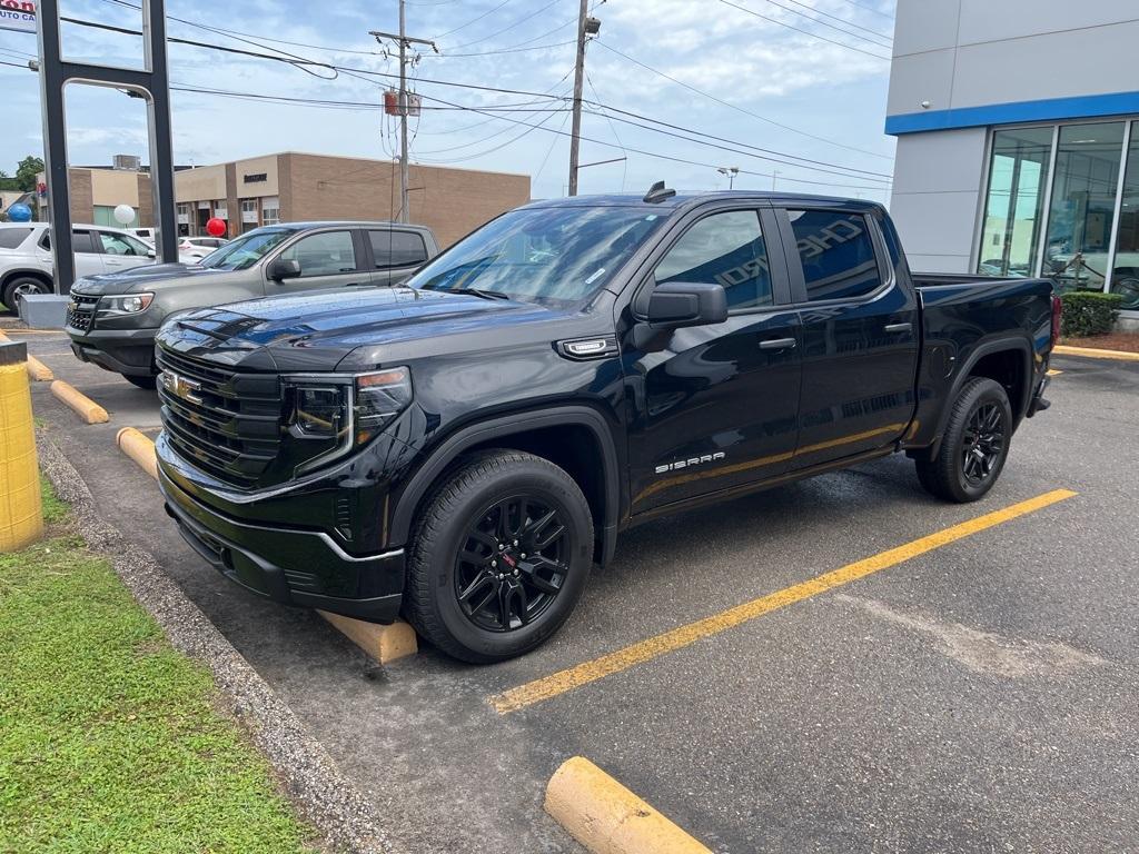 used 2025 GMC Sierra 1500 car, priced at $41,995