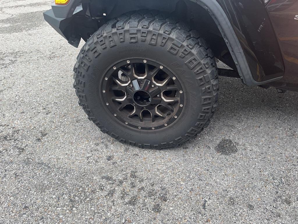 used 2018 Jeep Wrangler Unlimited car, priced at $28,995