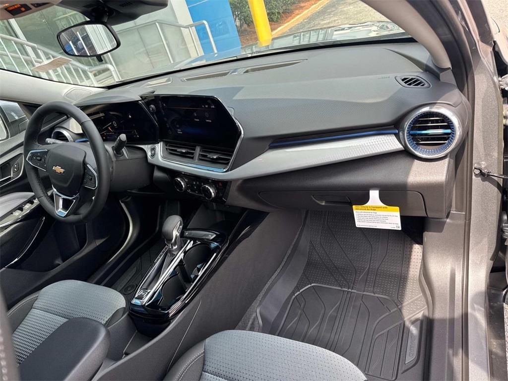 new 2025 Chevrolet Trax car, priced at $25,930
