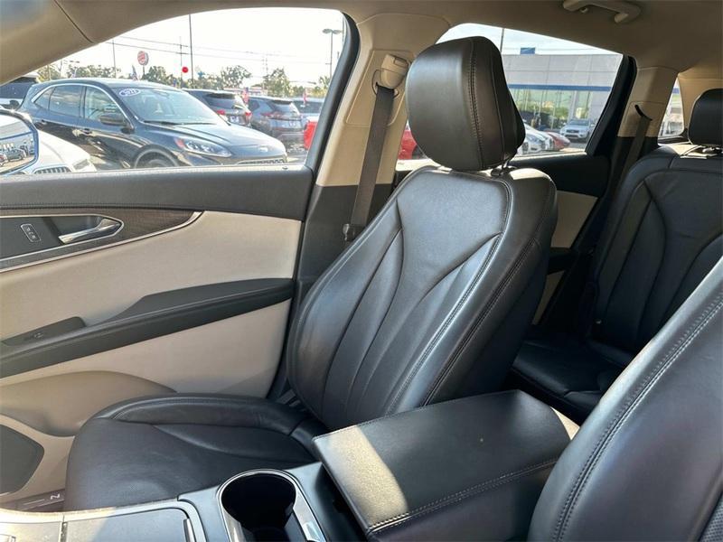 used 2020 Lincoln Nautilus car, priced at $25,092