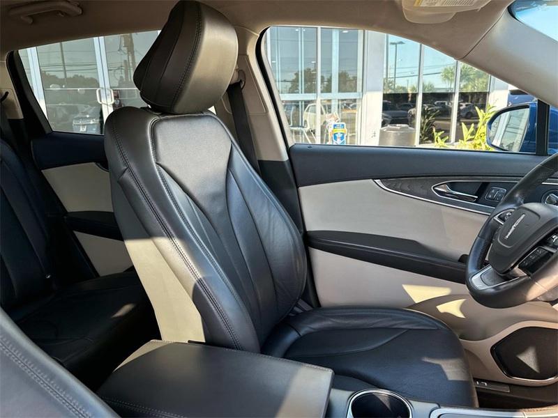 used 2020 Lincoln Nautilus car, priced at $25,092