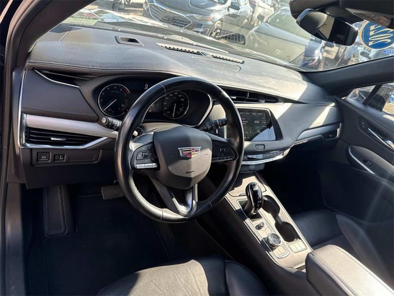 used 2022 Cadillac XT4 car, priced at $23,895