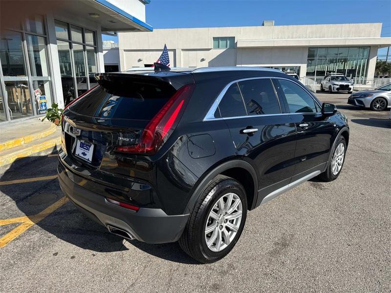 used 2022 Cadillac XT4 car, priced at $23,895