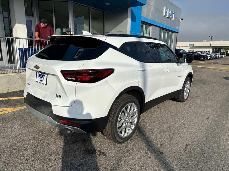 new 2025 Chevrolet Blazer car, priced at $38,170