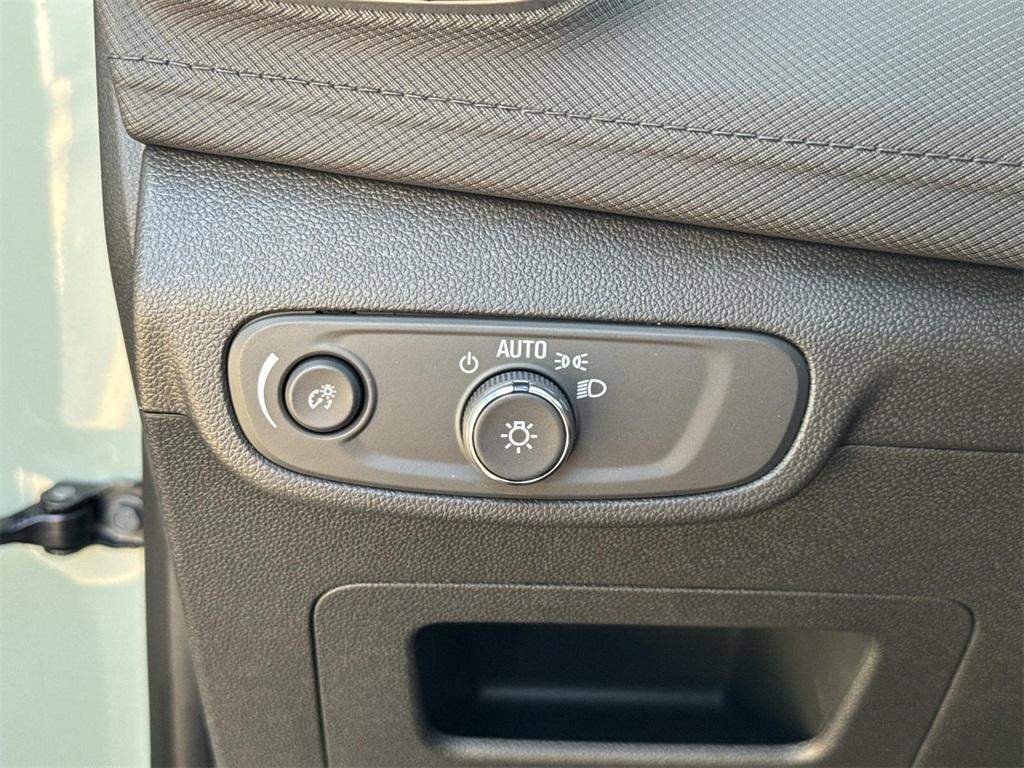 new 2026 Chevrolet TrailBlazer car, priced at $27,540