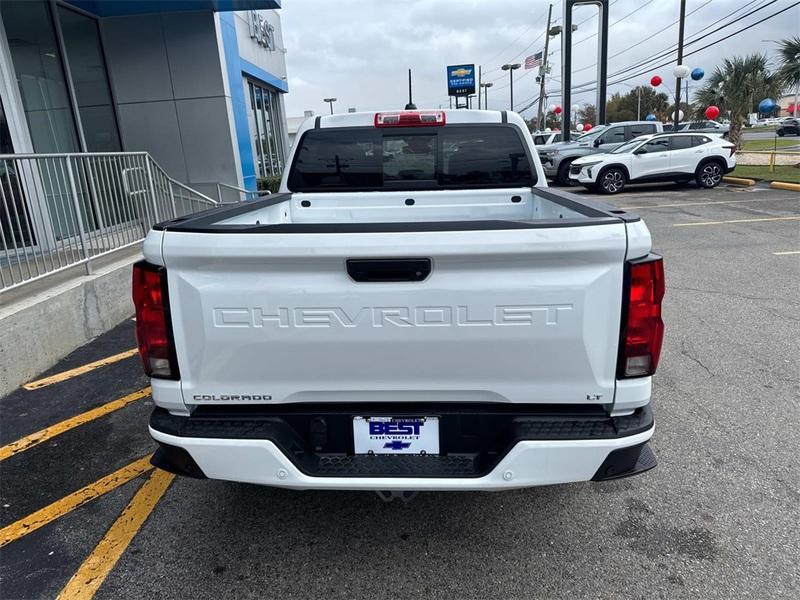 new 2024 Chevrolet Colorado car, priced at $31,570