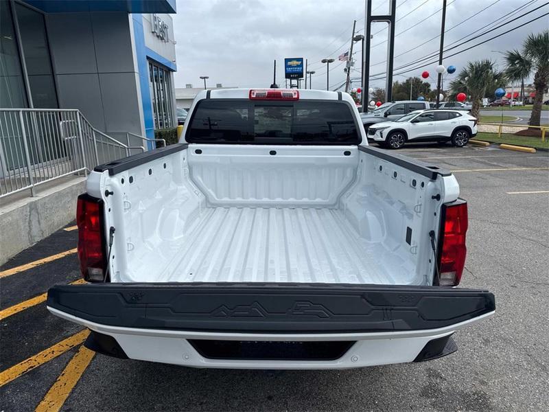 new 2024 Chevrolet Colorado car, priced at $31,570