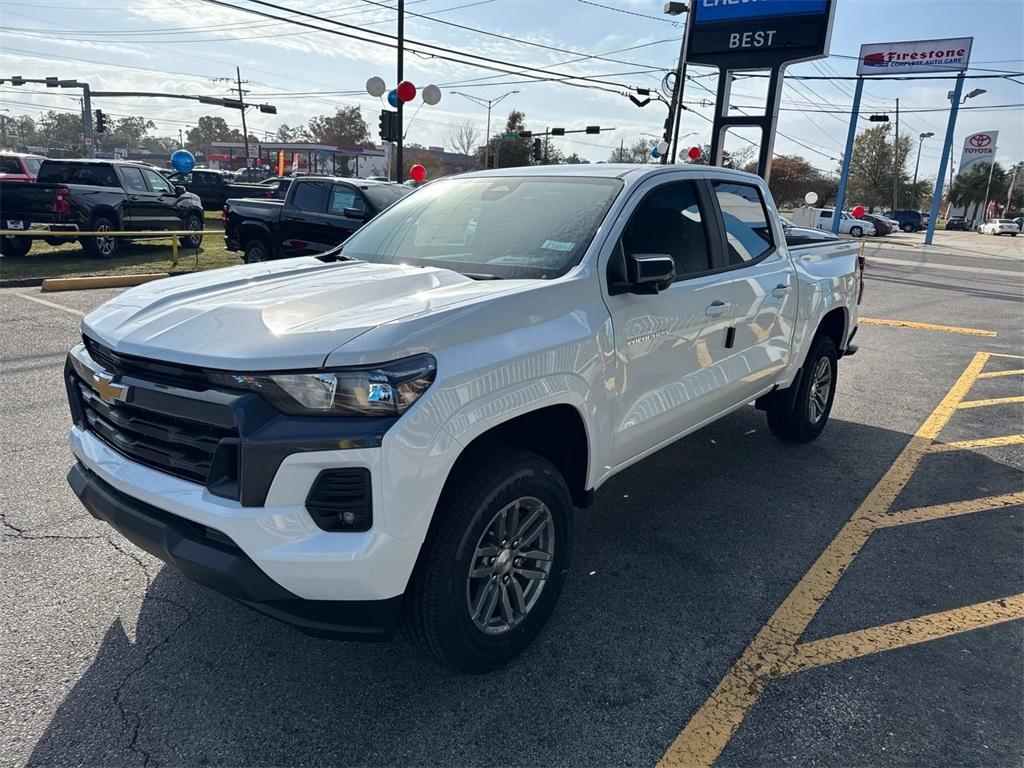 new 2024 Chevrolet Colorado car, priced at $35,330