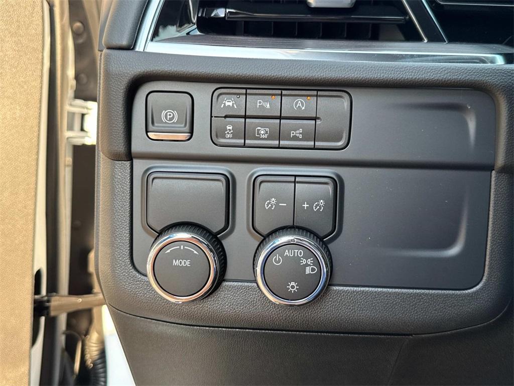 new 2025 Chevrolet Tahoe car, priced at $62,415
