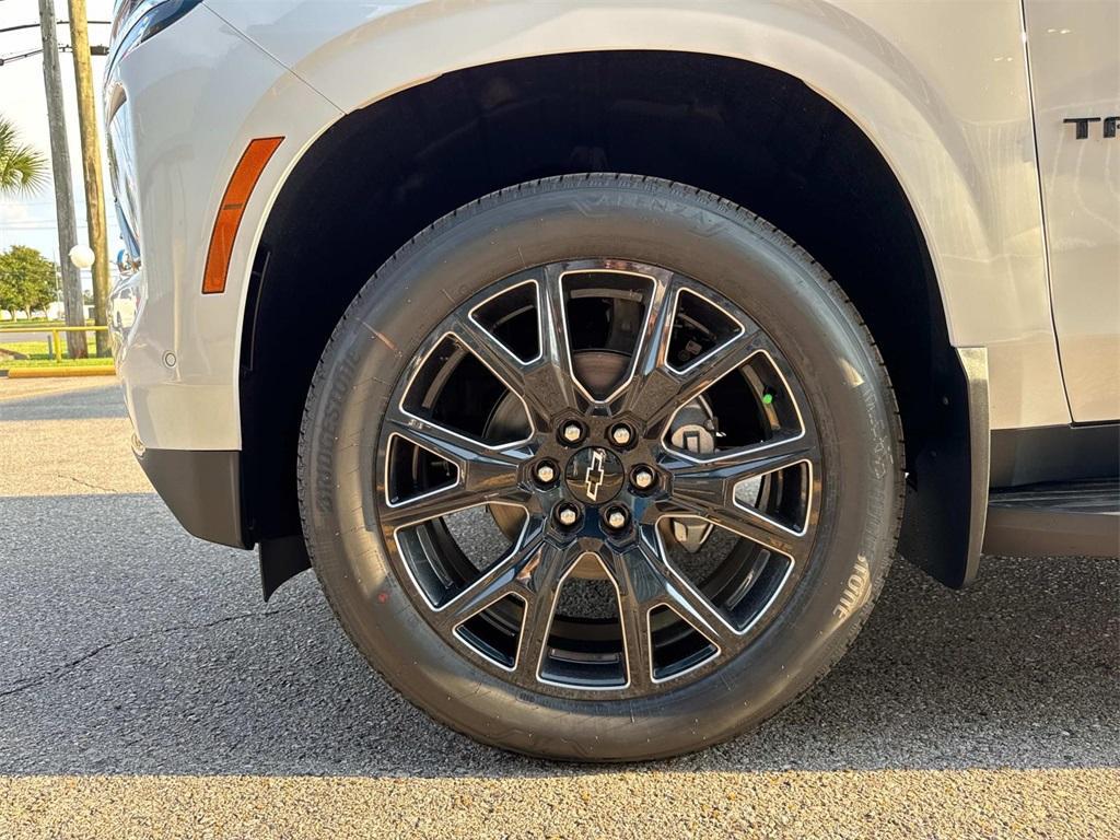 new 2025 Chevrolet Tahoe car, priced at $62,415