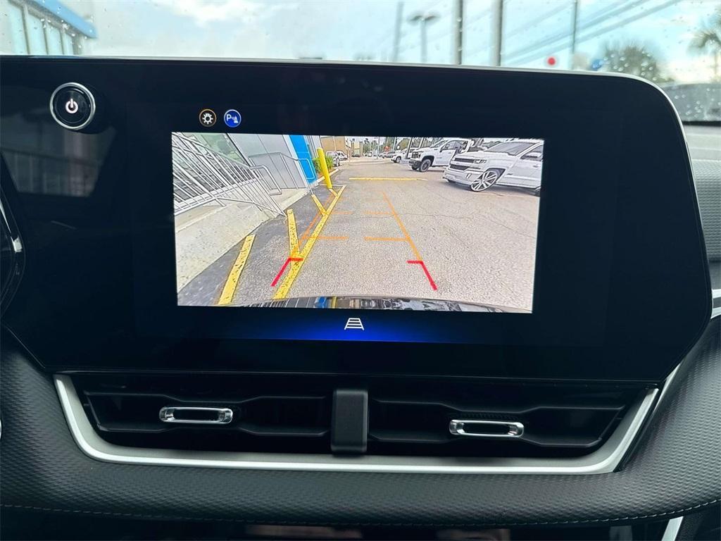 new 2026 Chevrolet Equinox car, priced at $27,585