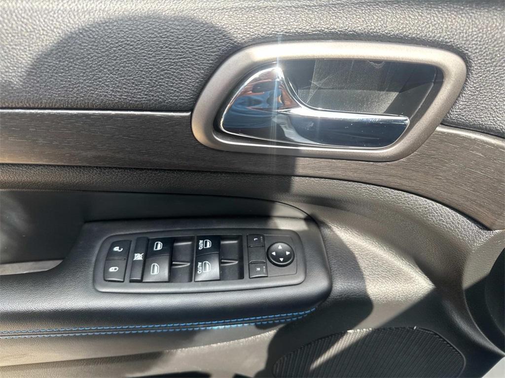 used 2018 Jeep Grand Cherokee car, priced at $21,995