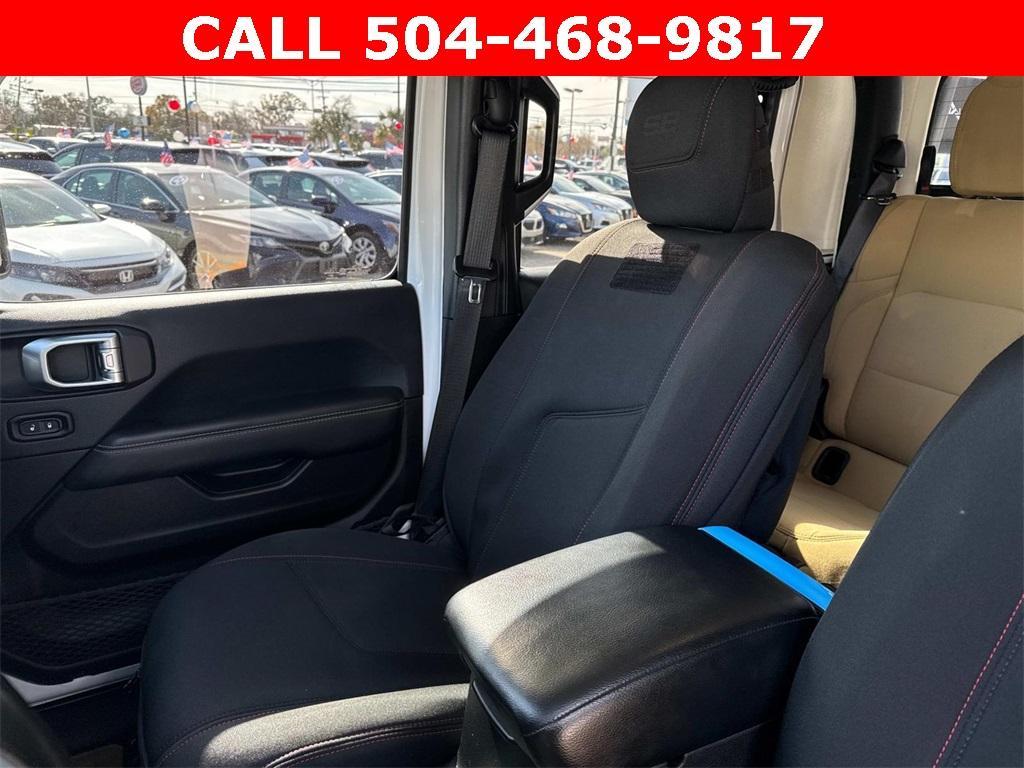used 2020 Jeep Gladiator car, priced at $32,555