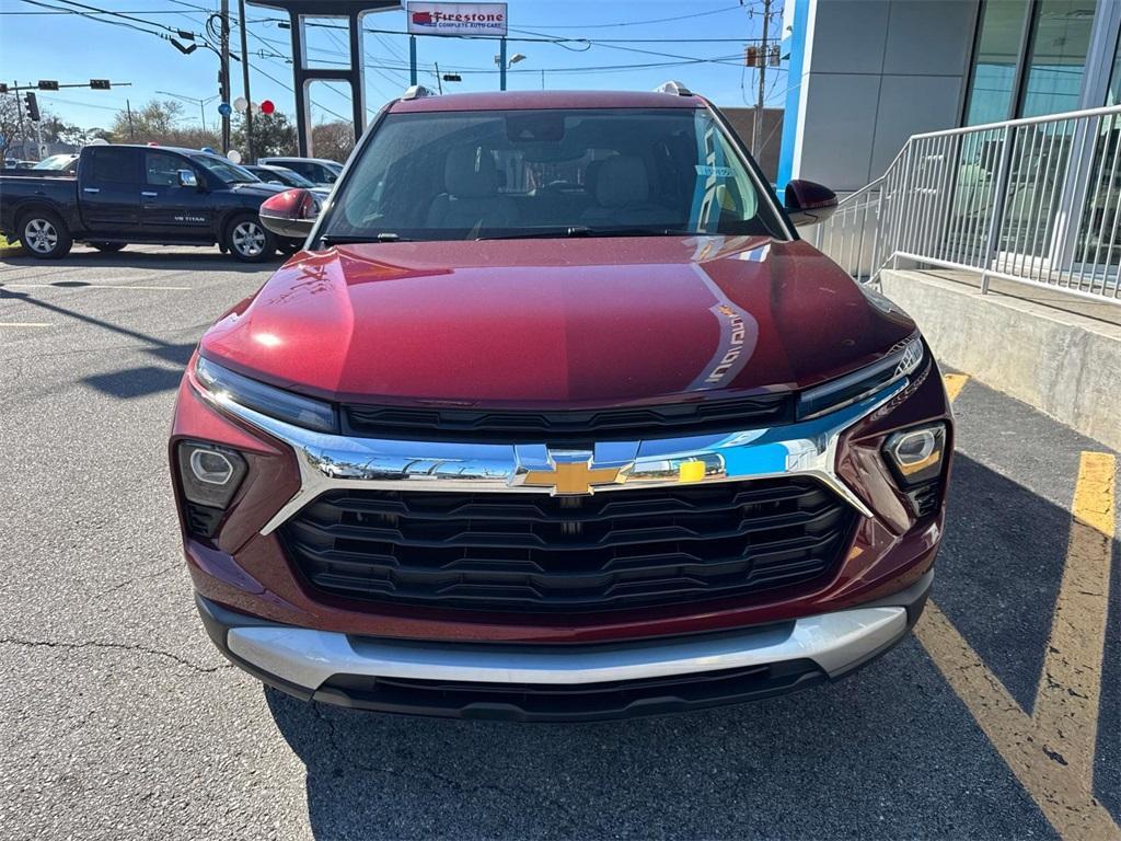 new 2025 Chevrolet TrailBlazer car, priced at $23,180