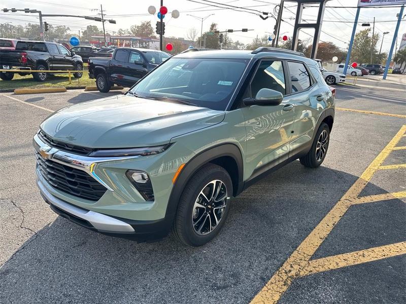 new 2025 Chevrolet TrailBlazer car, priced at $25,475