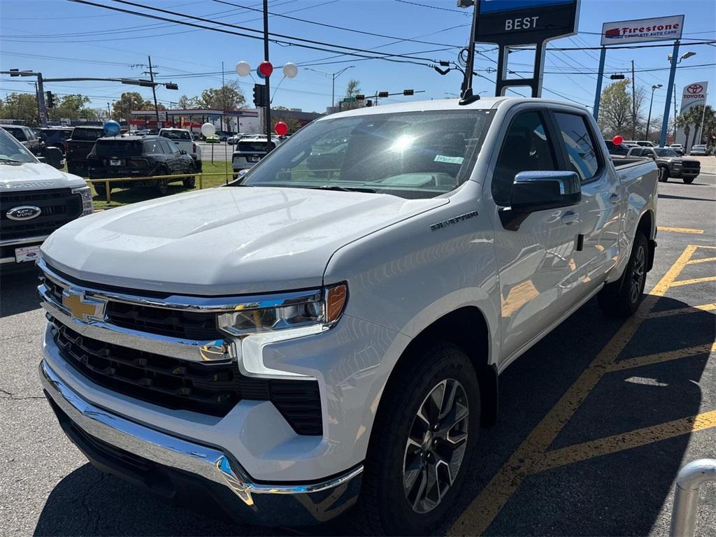new 2025 Chevrolet Silverado 1500 car, priced at $47,715