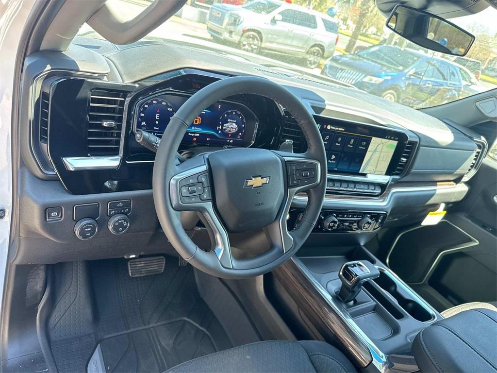 new 2025 Chevrolet Silverado 1500 car, priced at $47,715