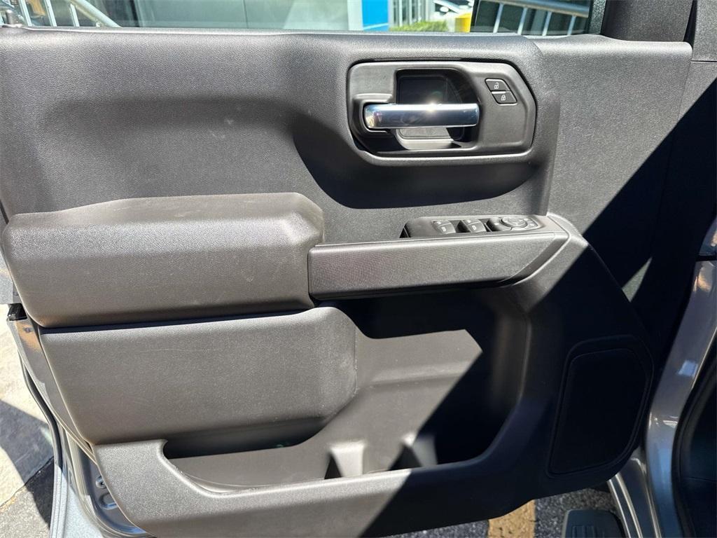 new 2025 Chevrolet Silverado 1500 car, priced at $40,065