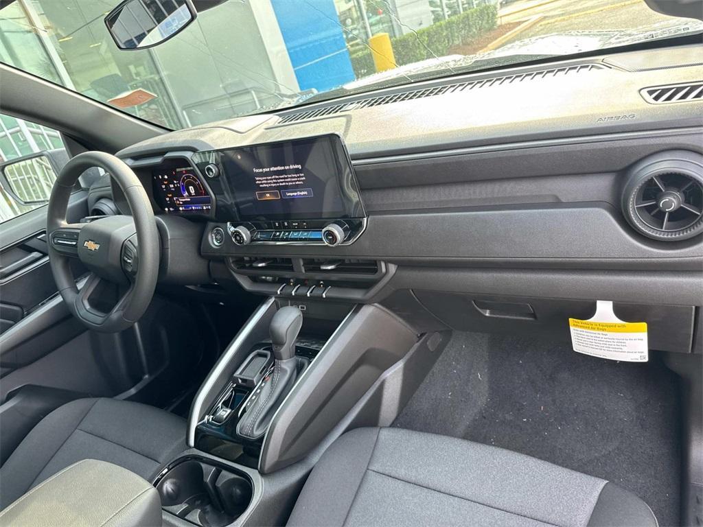 new 2025 Chevrolet Colorado car, priced at $31,205