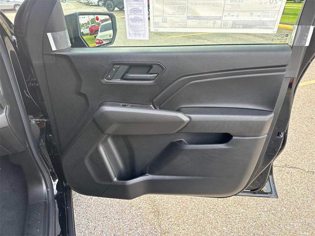 new 2025 Chevrolet Colorado car, priced at $31,205