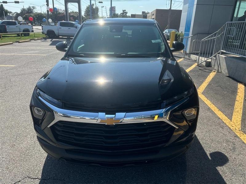 new 2025 Chevrolet TrailBlazer car, priced at $23,805