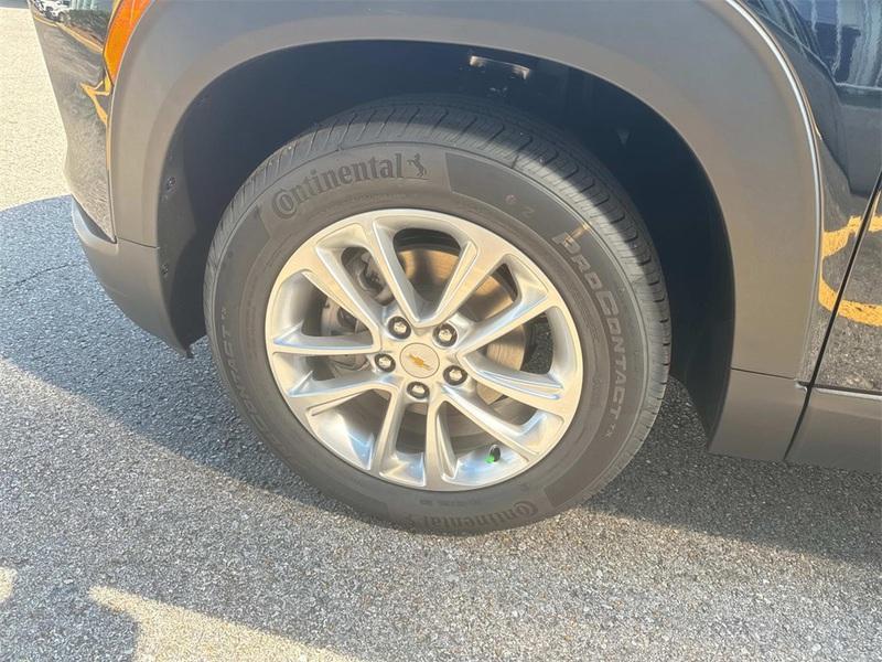 new 2025 Chevrolet TrailBlazer car, priced at $23,805