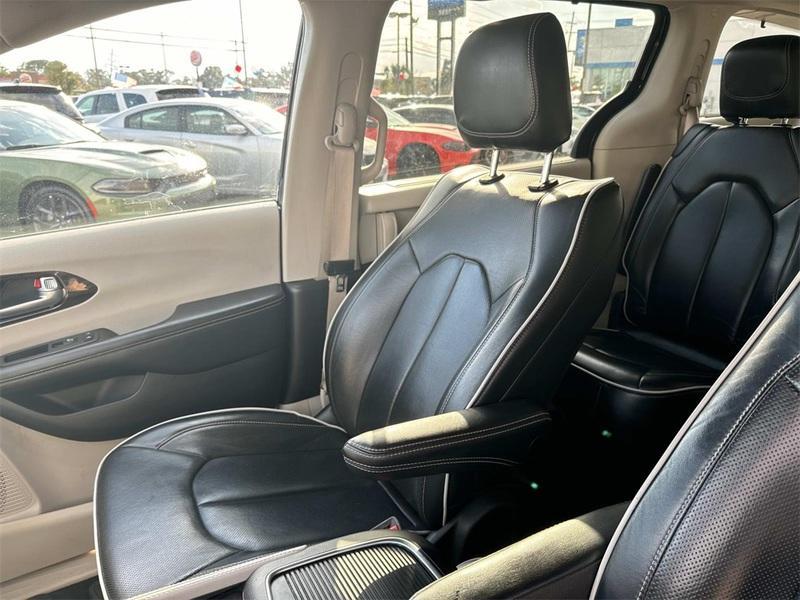 used 2022 Chrysler Pacifica car, priced at $24,965